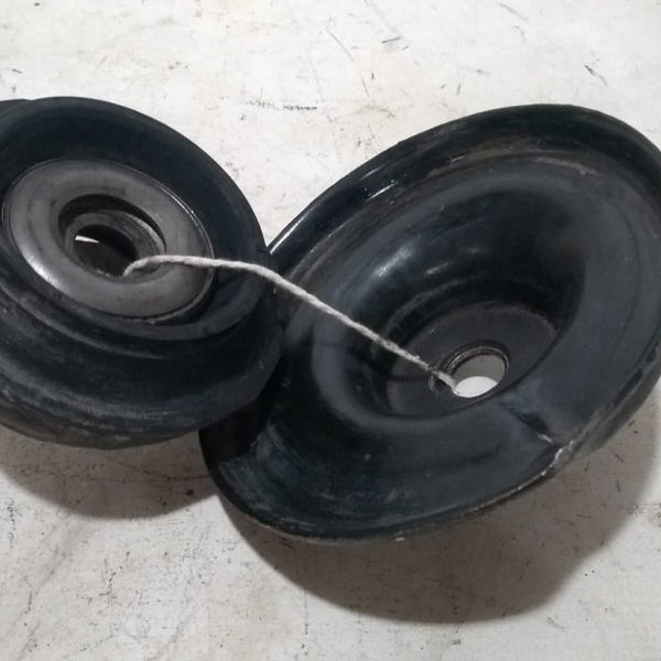 Batente Suporte Lado Direito Renault Clio 2000