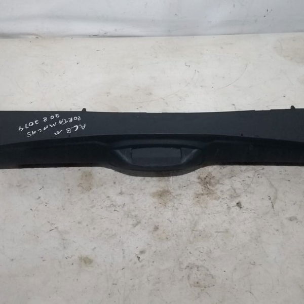 Acabamento Porta Mala Peugeot 208 2014