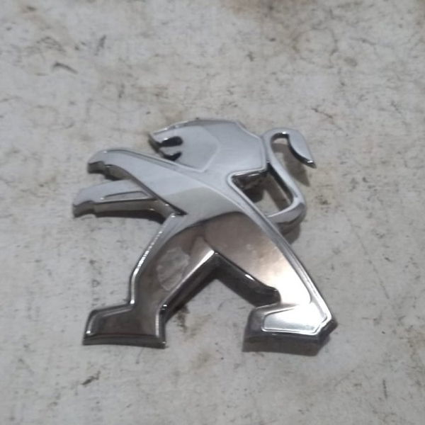 Emblema Porta Mala Peugeot 208 2014