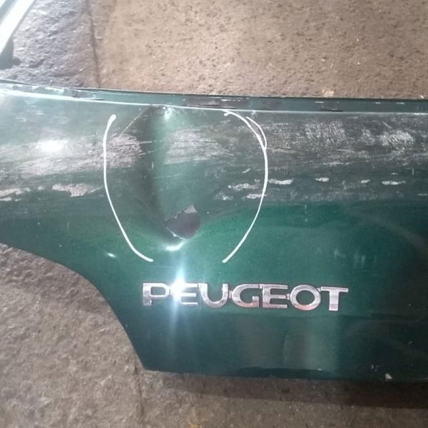 Tampa Porta Mala Peugeot 106