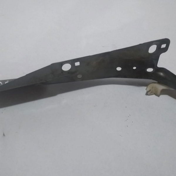 Suporte Para Lama Lado Direito Renault Megane
