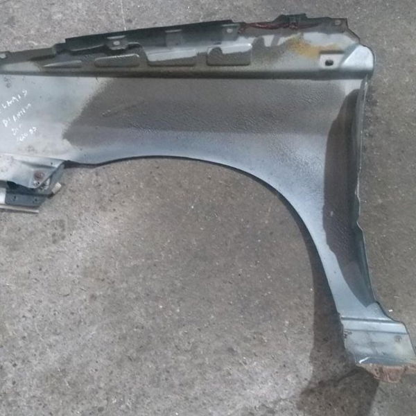 Para Lama Dianteiro Direito Renault Clio 1999