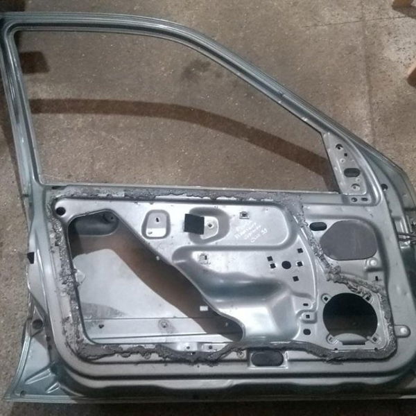Porta Dianteira Esquerda Clio 1999