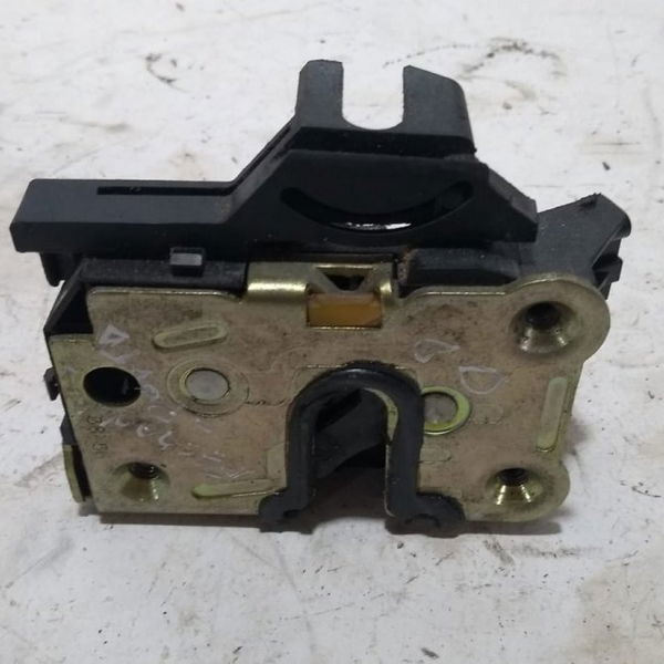 Fechadura Porta Dianteira Direita Renault Clio 2007