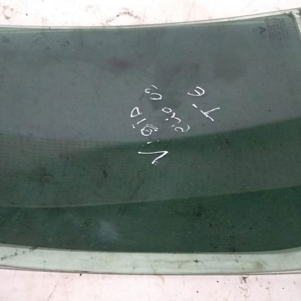 Vidro Vigia Traseiro Esquerdo Renault Clio 2002