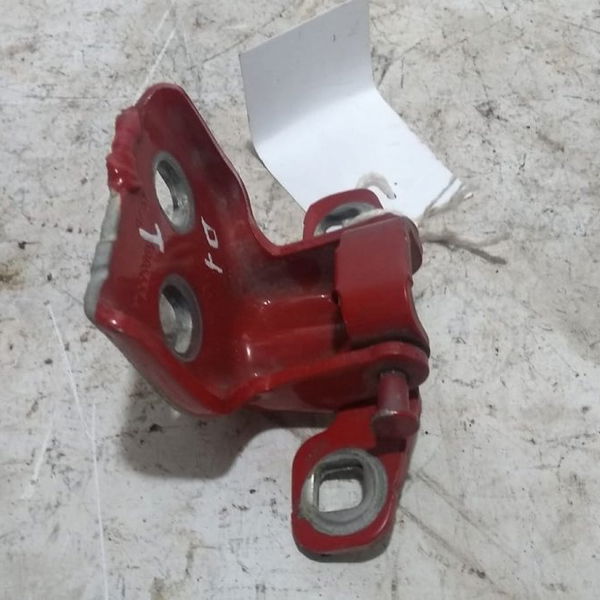 Dobradiça Inferior Porta Traseira Direita Sandero 2012