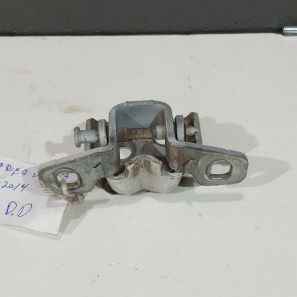 Dobradiça De Porta Dianteira Direita Sandero 2014