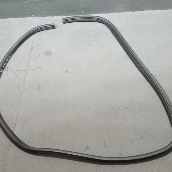 Borracha De Porta Traseira Esquerda Sandero 2014