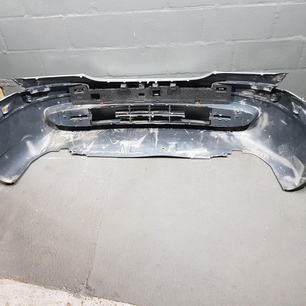 Para Choque Dianteiro Citroen C8 2004 Com Avaria Na Grade