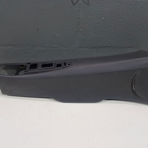 Acabamento Coluna Central D. Citroen C8 2004