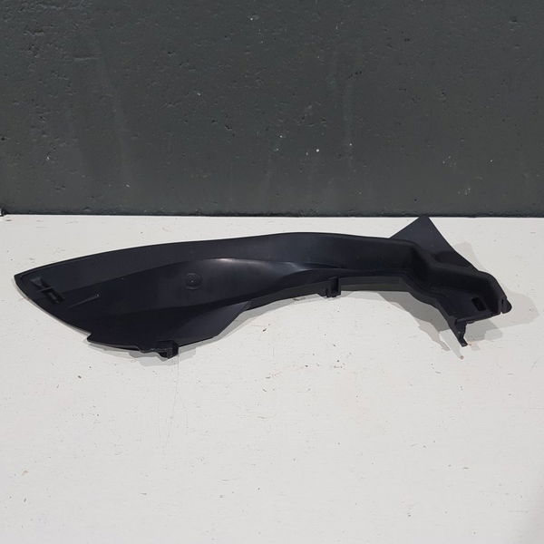 Acabamento Churrasqueira Lado Direito C4 Hatch Pallas