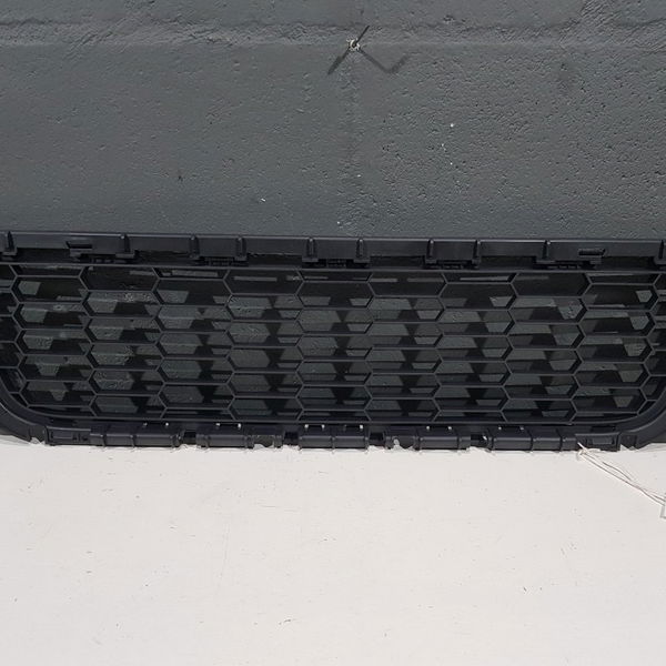 Grade Parachoque Dianteiro Sandero Stepway 12 14