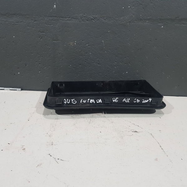 Difusor Saida Ar Carroceria Porta Mala Citroen C8 2004