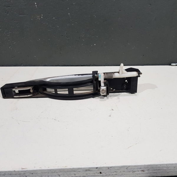 Maçaneta Traseira Direita Externa Peugeot 307