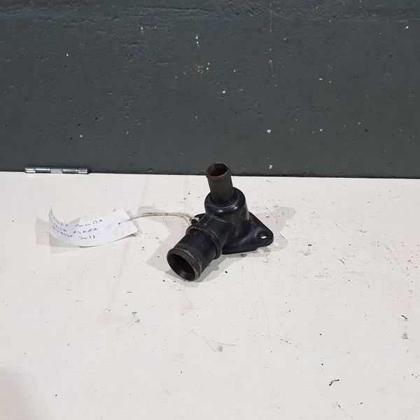 Flange Carcaça Bomba Dagua Citroen Xsara Picasso 2011
