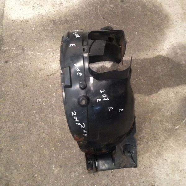 Para-barro Dianteiro Esquerdo Peugeot 207 2008