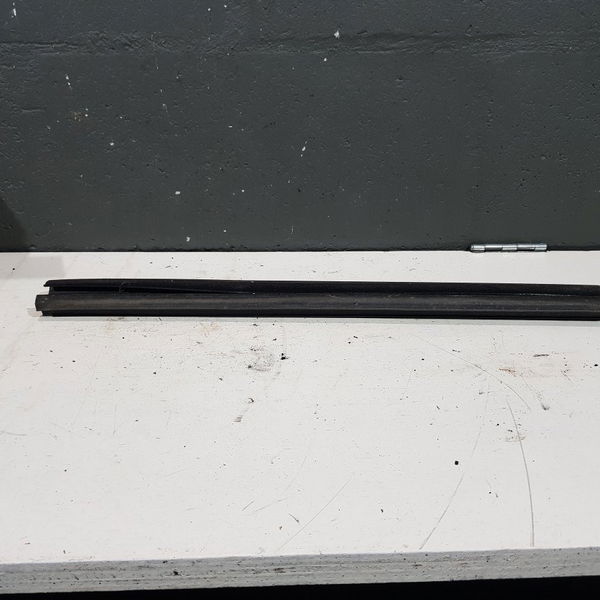 Canaleta Interna Porta Traseira Direito Renault Kangoo 2001