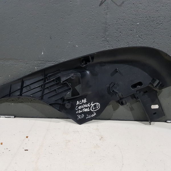 Acabamento Console Central Lado Direito Peugeot 307 2007