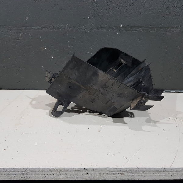 Suporte Caixa Fusiveis  Renault Kangoo 2001