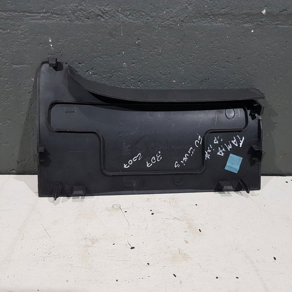 Tampa Caixa Fuziveis Interna Peugeot 307 2007