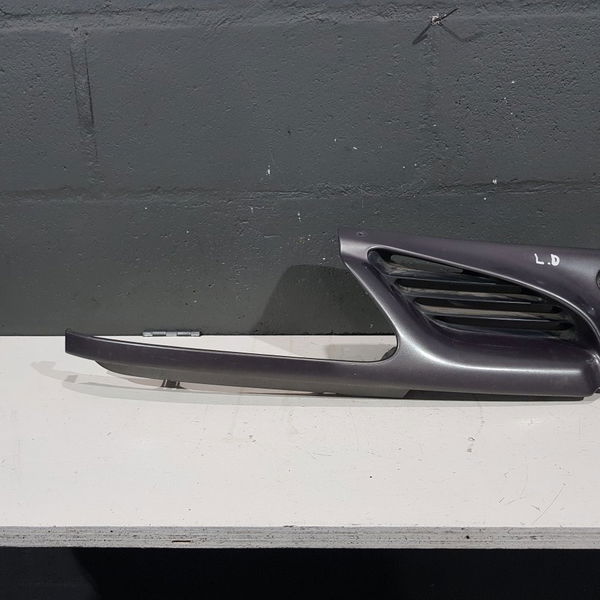 Grade Dianteira Renault Scenic 96 99 Lado Direito
