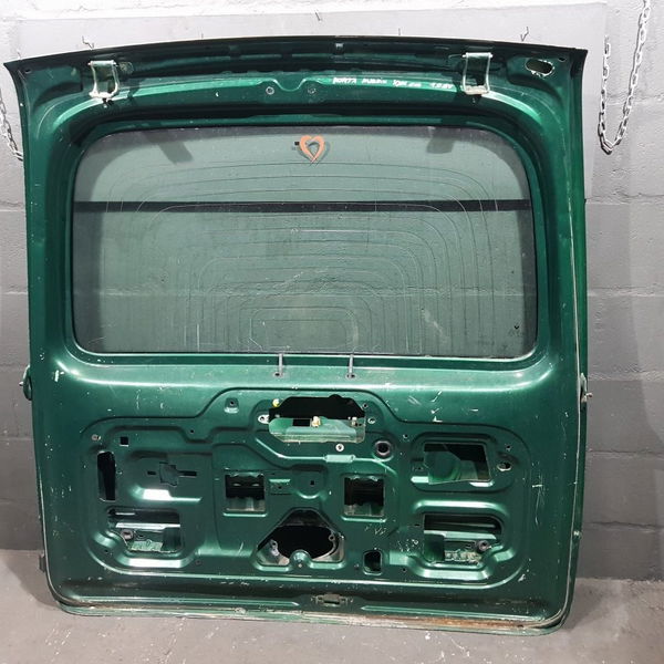 Tampa Porta Mala Renault Kangoo 2001