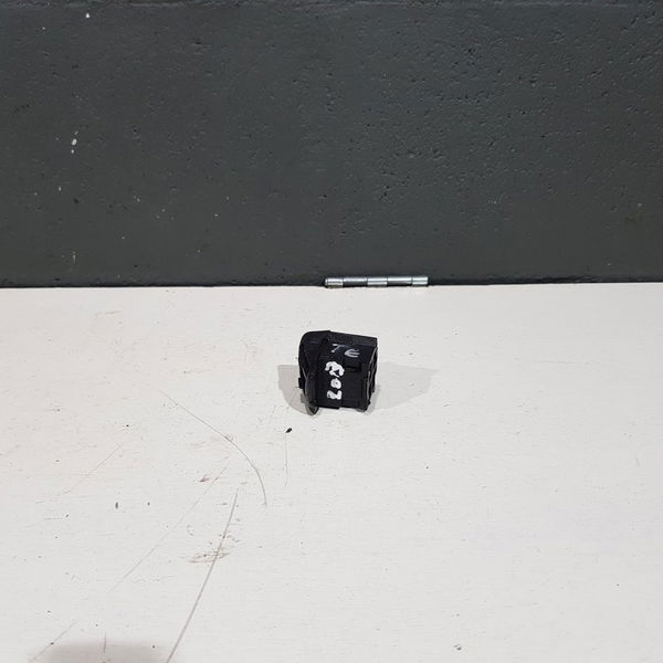 Acabamento Fechadura Traseira Esquerda Citroen C3 2013