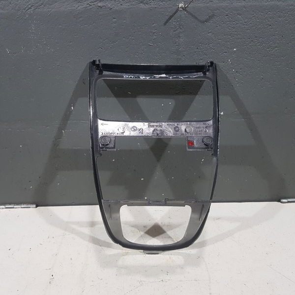 Acabamento Moldura Painel Alavanca Marcha Peugeot 307 2010