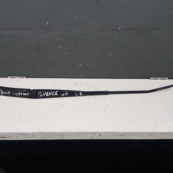 Braço Limpador Esquerdo Para Brisa Dianteiro Renault Fluence