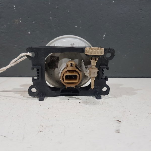 Farol Milha Peugeot 207 Com Avaria