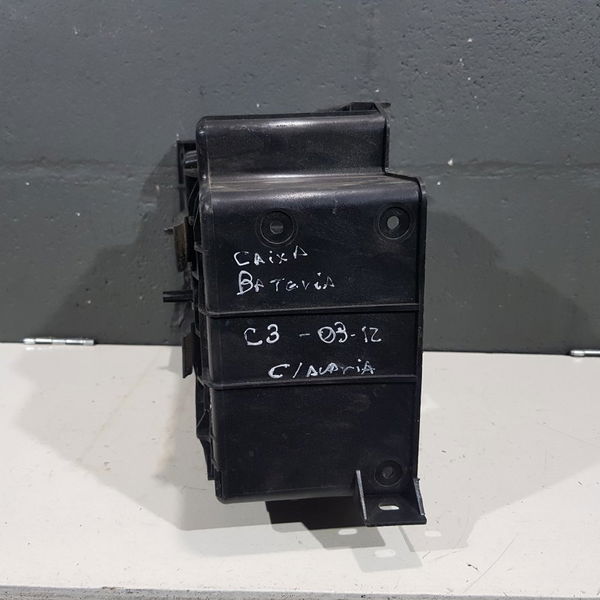 Caixa Bateria Citroen C3 2013 Com Detalhe