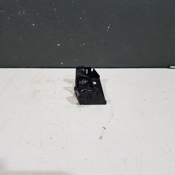 Batente Fechadura Porta Mala Citroen Xsara Picasso 2011