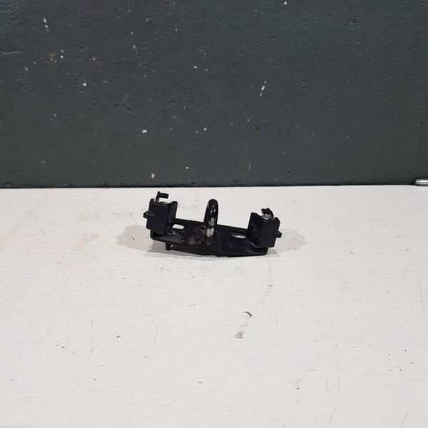 Batente Fechadura Porta Mala Citroen Xsara Picasso 2011