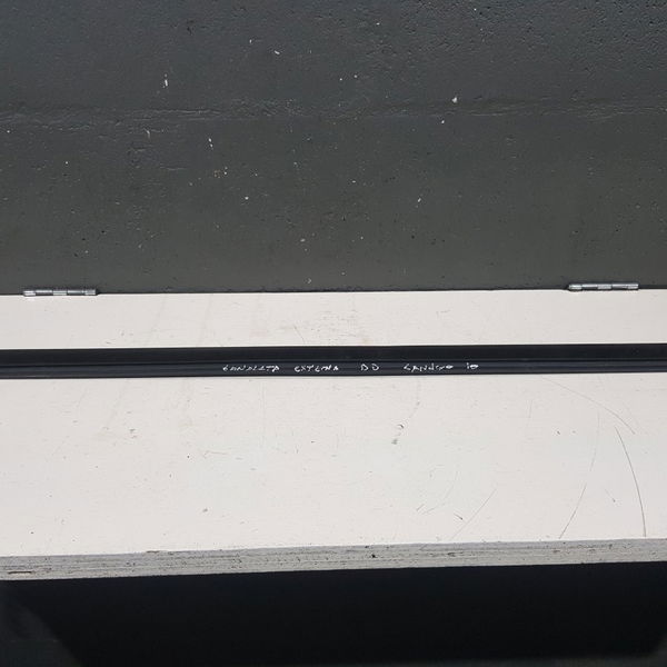 Pestana Externa Porta Dianteira Direita Renault Sandero 2010