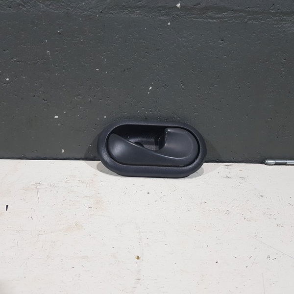 Maçaneta Interna Porta Dianteira Direita Renault Sandero