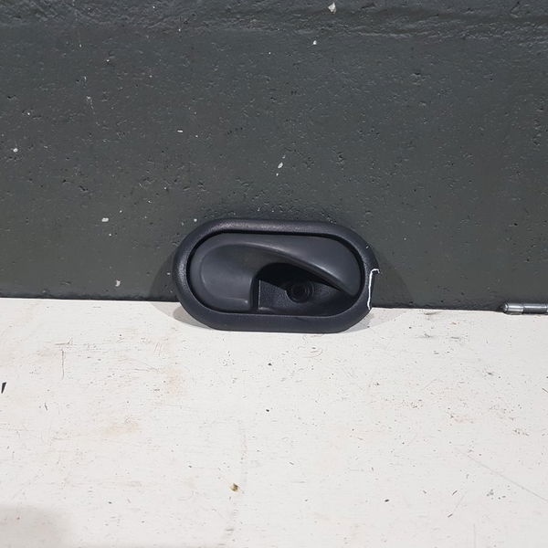 Maçaneta Interna Porta Traseira Direita Renault Sandero 2010