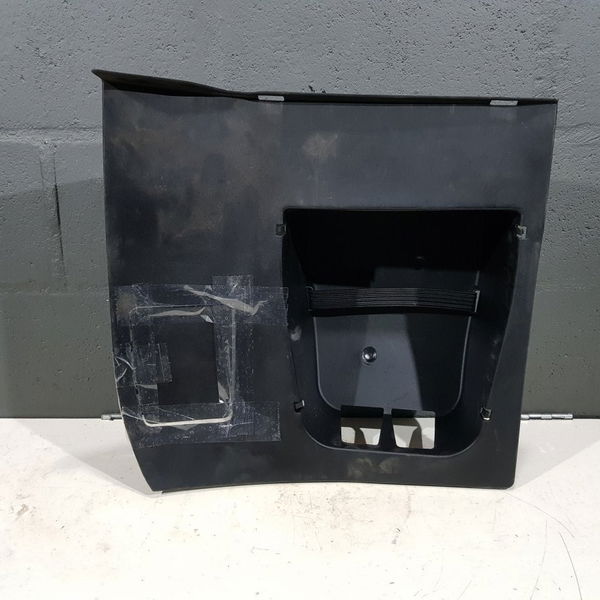 Acabamento Porta Treco Lado Direito Mala Peugeot 406 2001