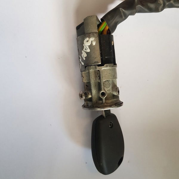 Cilindro Miolo Ignição Renault Sandero 2012 Com Chave