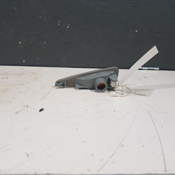 Pisca Para Lama Esquerdo Renault Sandero 2010