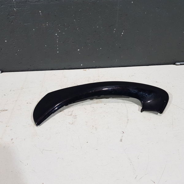 Acabamento Puxador Porta Dianteira Direita Duster 2016