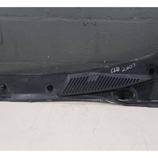 Churrasqueira Lado Direito Renault Clio 2007 Com Detalhes
