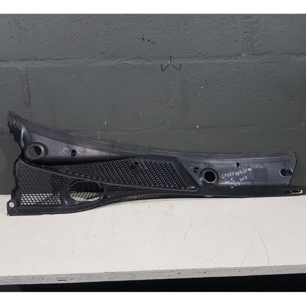 Churrasqueira Lado Direito Renault Clio 2007 Com Detalhes
