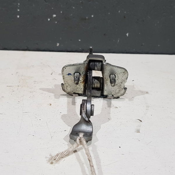 Limitador Porta Traseira Esquerda Renault Duster 2016