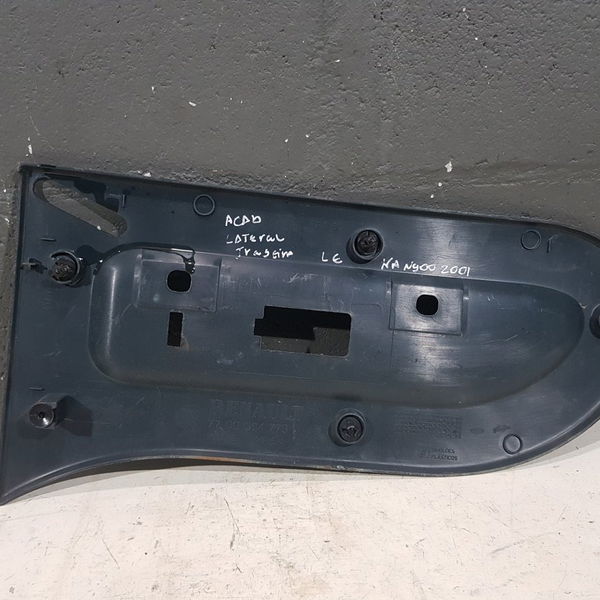 Acabamento Mala Lado Esquerdo Renault Kangoo 2001