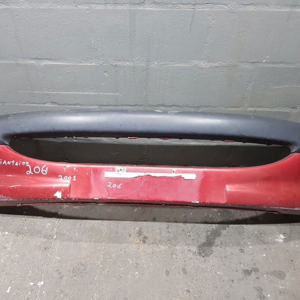 Para Choque Dianteiro Peugeot 206 2001 Com Marcas De Uso
