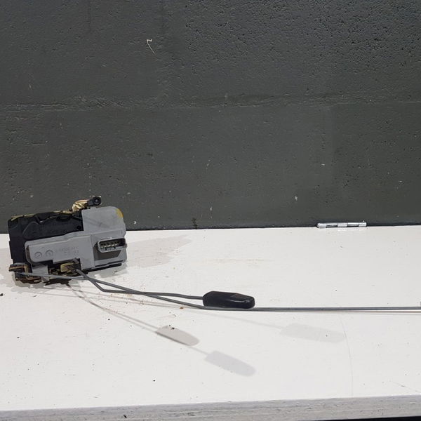 Fechadura Porta Dianteira Direita Peugeot 206 2005