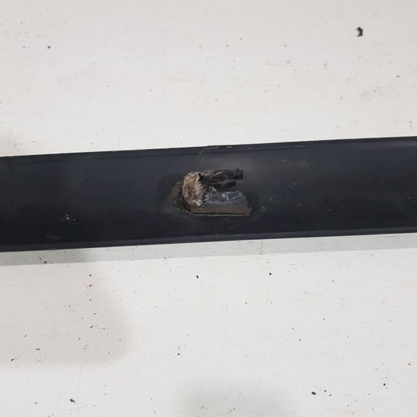 Friso Porta Dianteira Esquerda Peugeot 206 2005 Com Avaria