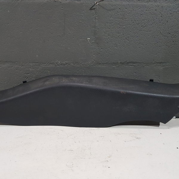 Acabamento Inferior Coluna Traseira Esquerda Renault Fluence