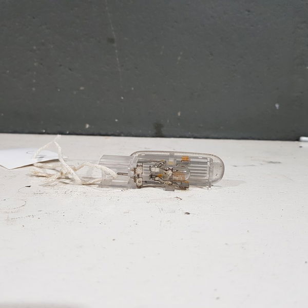 Luz Forro Porta Dianteiro Direito Renault Fluence 2014