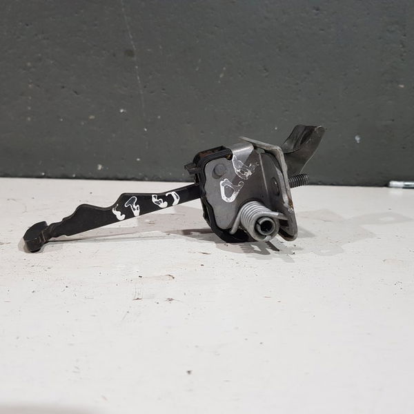Limitador Porta Dianteira Direita Citroen C3 2013